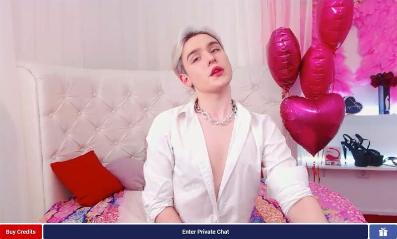 Cute Russian twink in submissive cam show on Supermen
